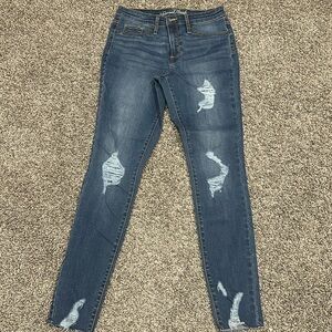 Distressed Universal Threads Blue Jeans